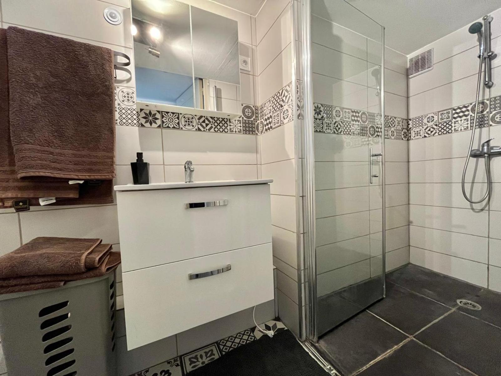 Chez Ben Avec Tout Le Confort Clim Wifi Netflix Gratuit Castres  Exteriér fotografie